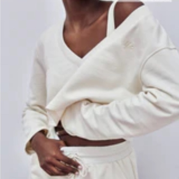 For Love & Lemons Morgan Sweatshirt Top Cropped in Cream Size Small - Picture 1 of 13